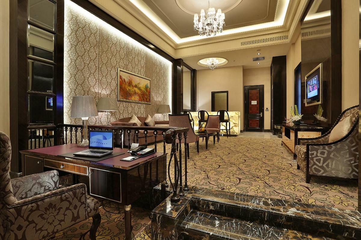 Howard Johnson Agile Plaza Čcheng-tu Exteriér fotografie